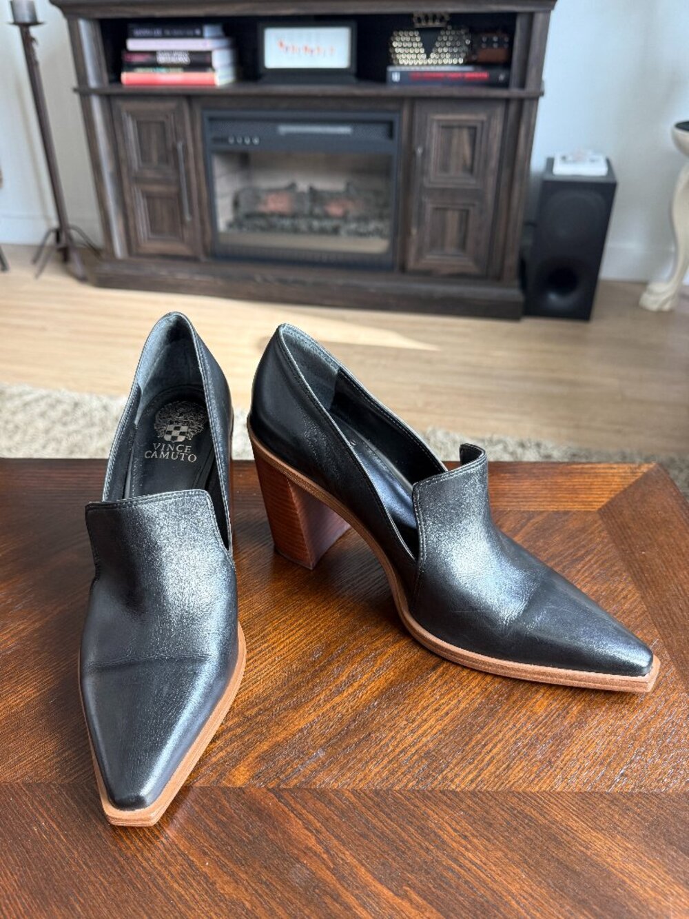VINCE CAMUTO Wevenly Black Leather High Vamp Pointed Toe Loafer Heel | 9M | NEW - Picture 3 of 9